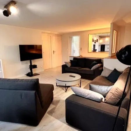 בית נופש Spacieuse Maison Renovee 6 Personnes *